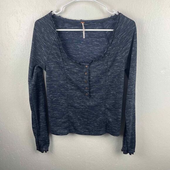 Free People Lettuce Hem Ruffle Blue Henley Style Marled Shirt‎ Size Small - Picture 3 of 8